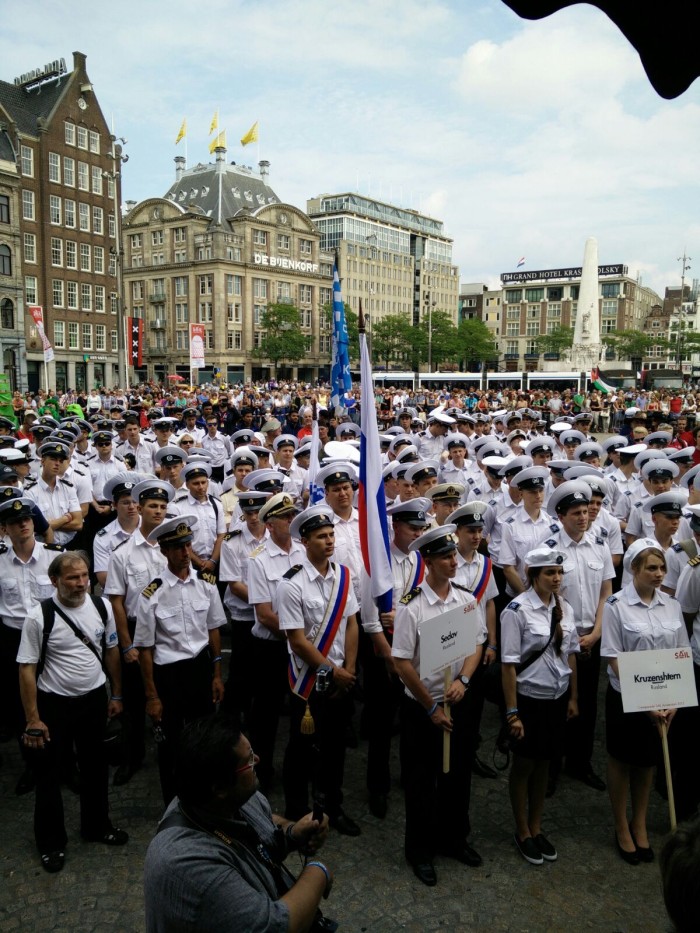 Crewparade, Sedov en Kruzenshtern op de Dam