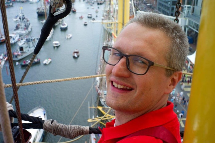 in de mast van de Alex-2