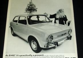 Auto onder kerstboom Fiat